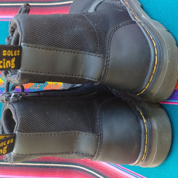 Dr. Martens Junior Combs Black Lightweight Casual Boots with Side Zipper Size 1 - Picture 6 of 17